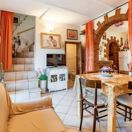 Casa Vicolo Lugnano Citta di Castello